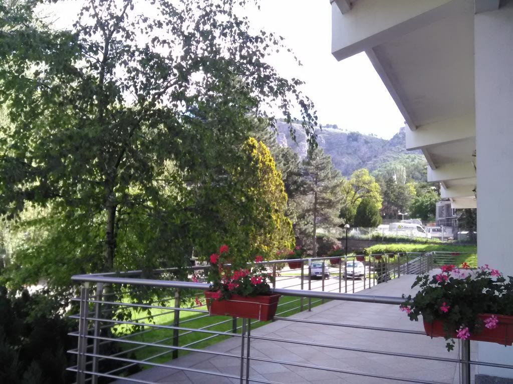 Hotel Dinara Livno Εξωτερικό φωτογραφία