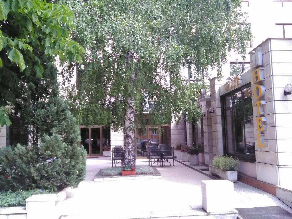 Hotel Dinara Livno Εξωτερικό φωτογραφία